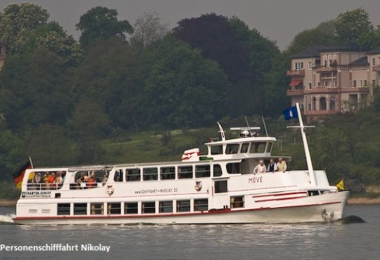 Mit dem Schiff Moewe ins Rheintal fahren und die Rheinromatik pur genießen., © Personnenschifffahrt Nikolay