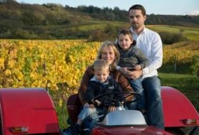 Familie_tractor © Weingut Pfeiffer