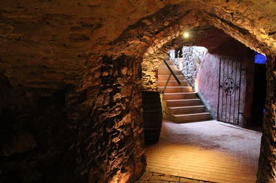 kelder-wijnhuis-kopp-sternenfelserhof-oekoweingut-nierstein, © Weingut Sternenfelserhof