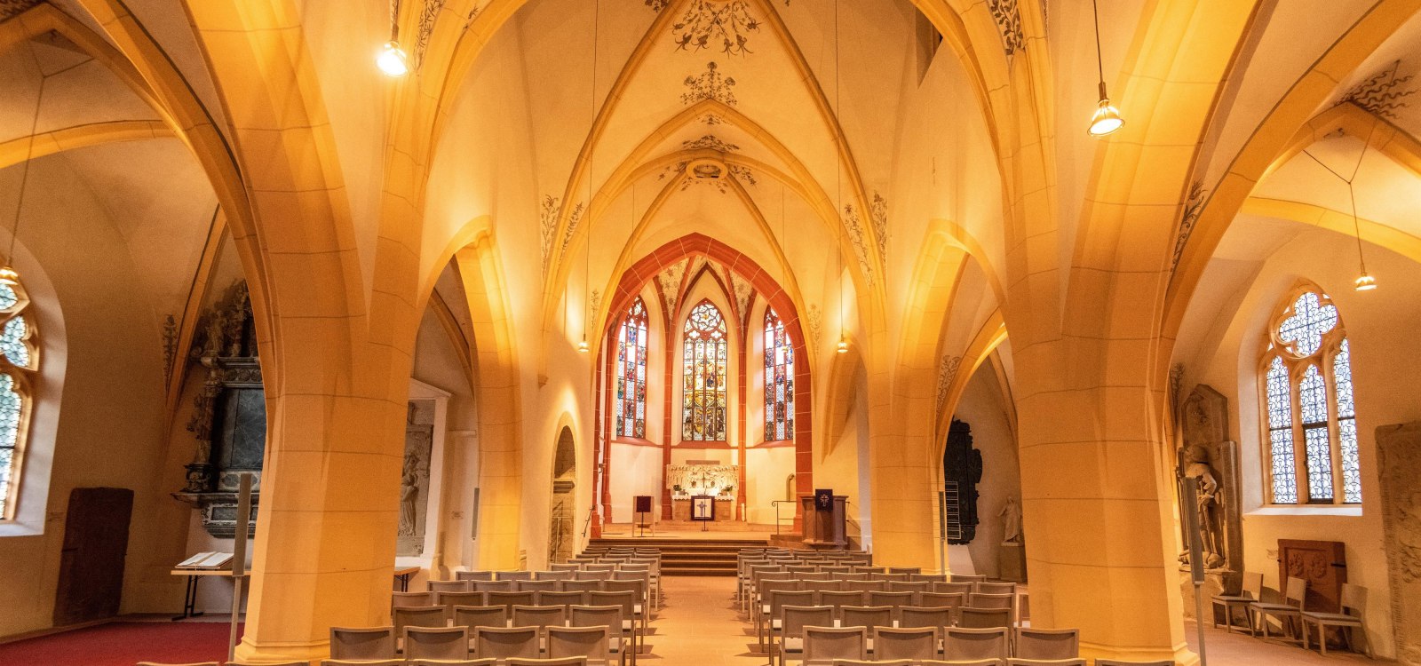 Koor van de kasteelkerk van Ober-Ingelheim