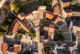 Halbkreisbau © Dominik Ketz/RHT GmbH